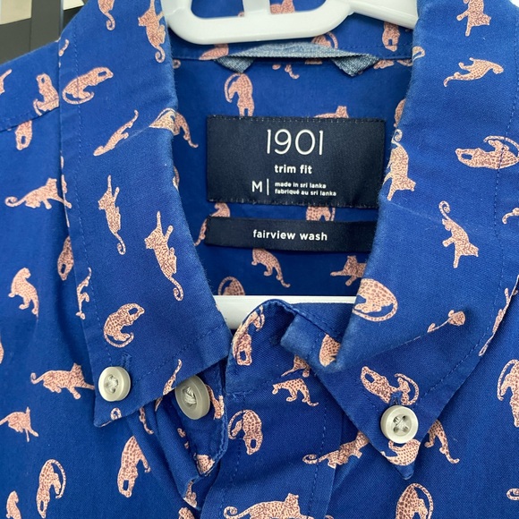 1901 Size M trim fit Fairview Royal blue and pink cheetah print. - Picture 2 of 3